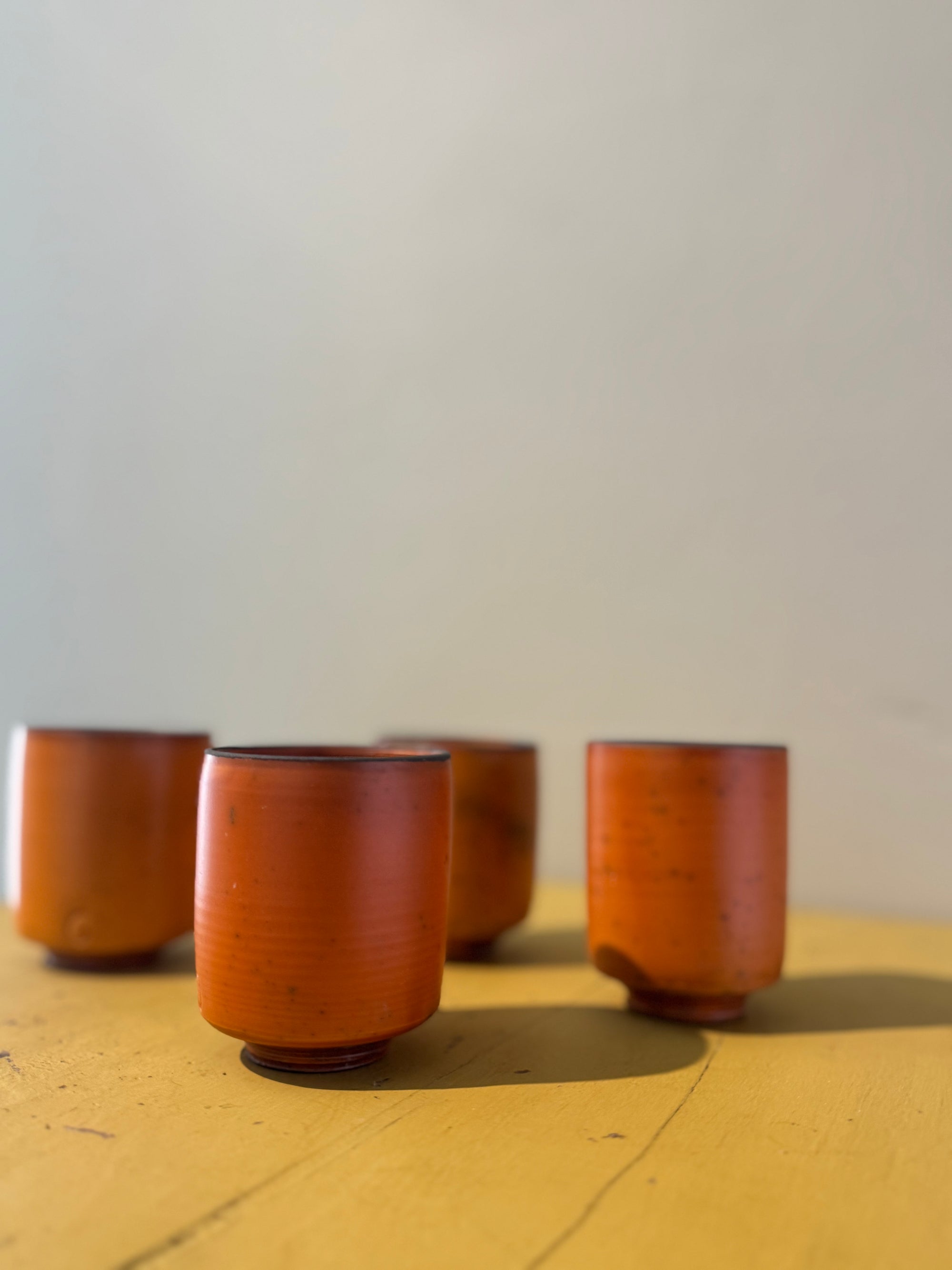 lot de quatre gobelet ceramique par Geraldine Perich