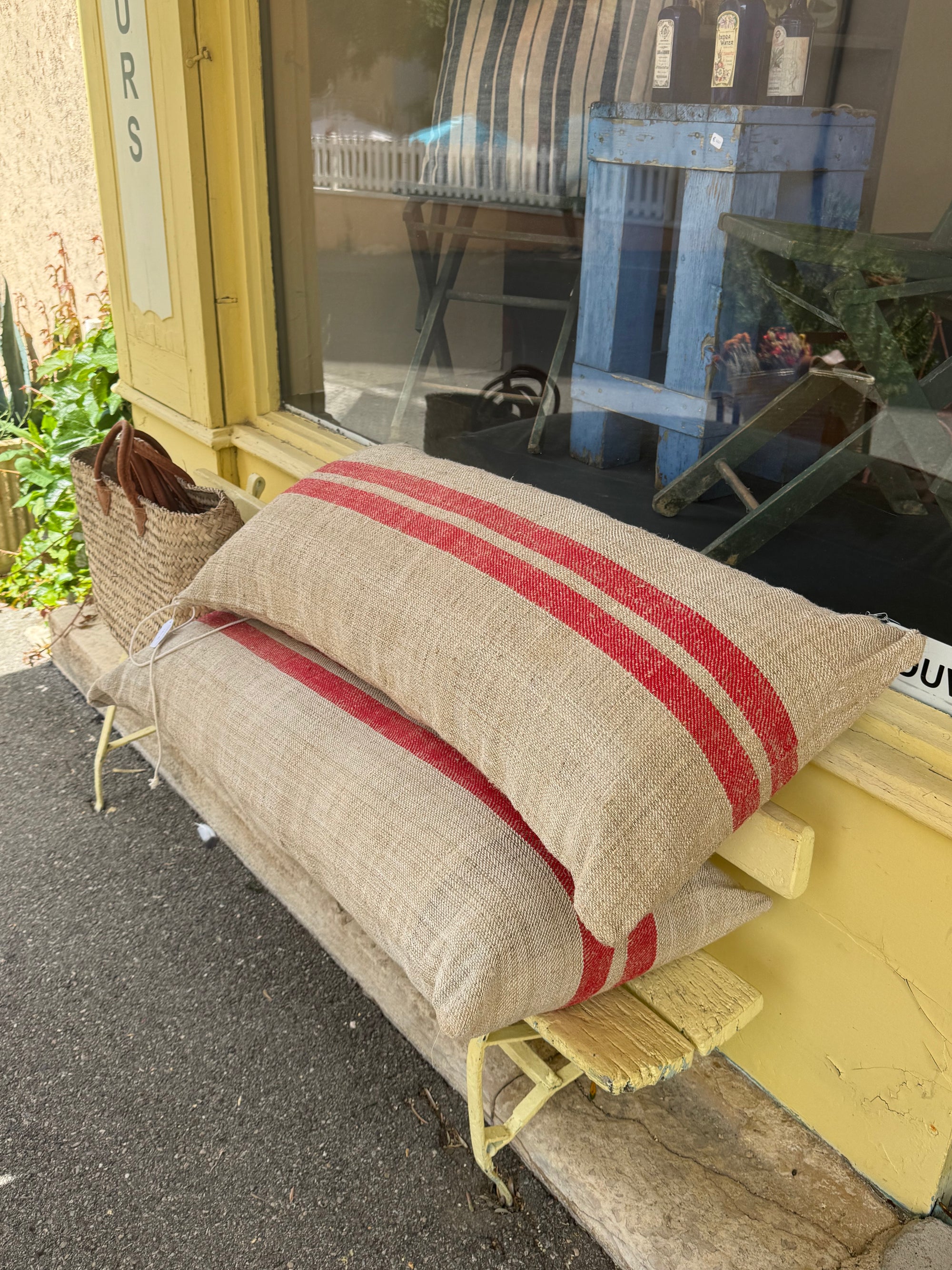 Coussin XXL chamvre rayé rouge