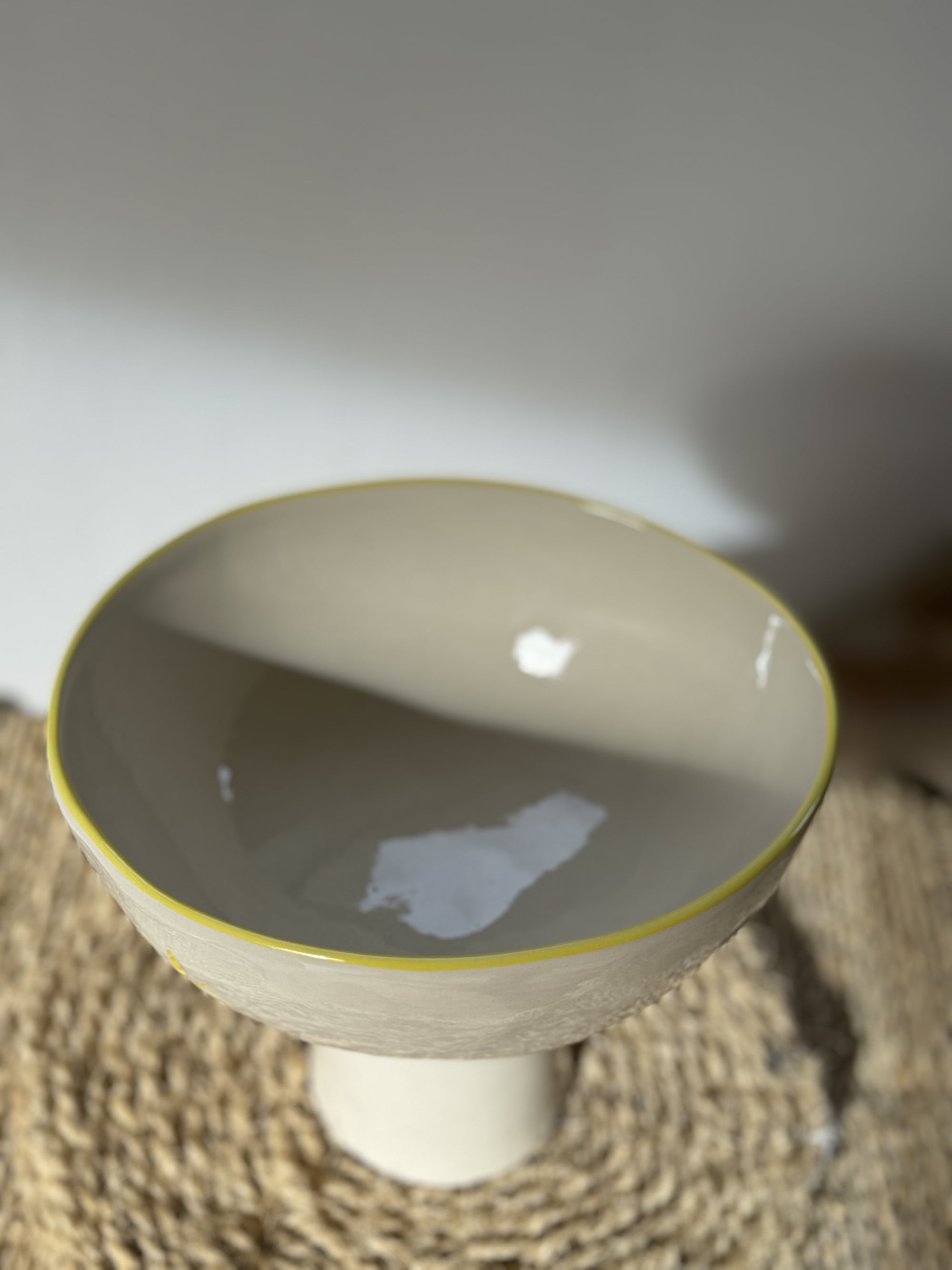 Serving bowl "the sun is on the plate" thin foot