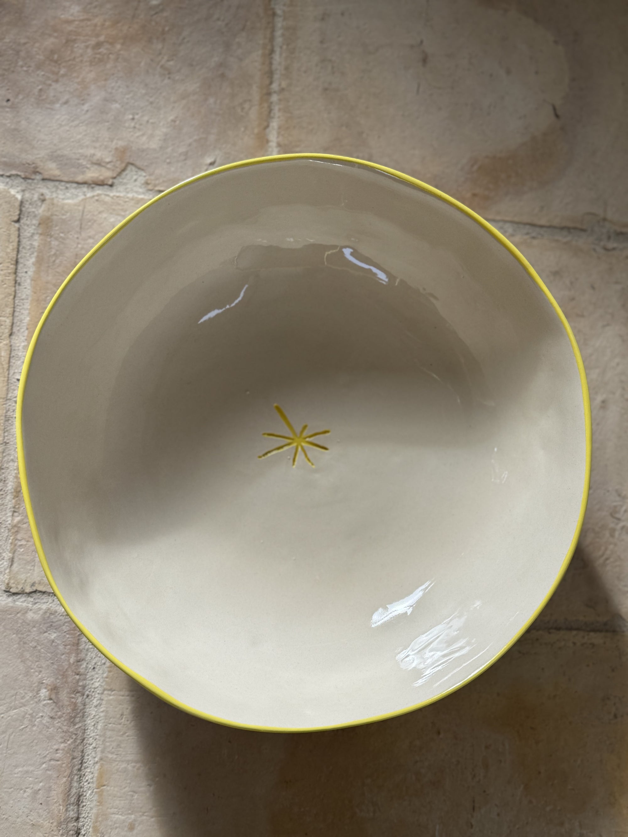 Large salad bowl "the sun is on the plate"