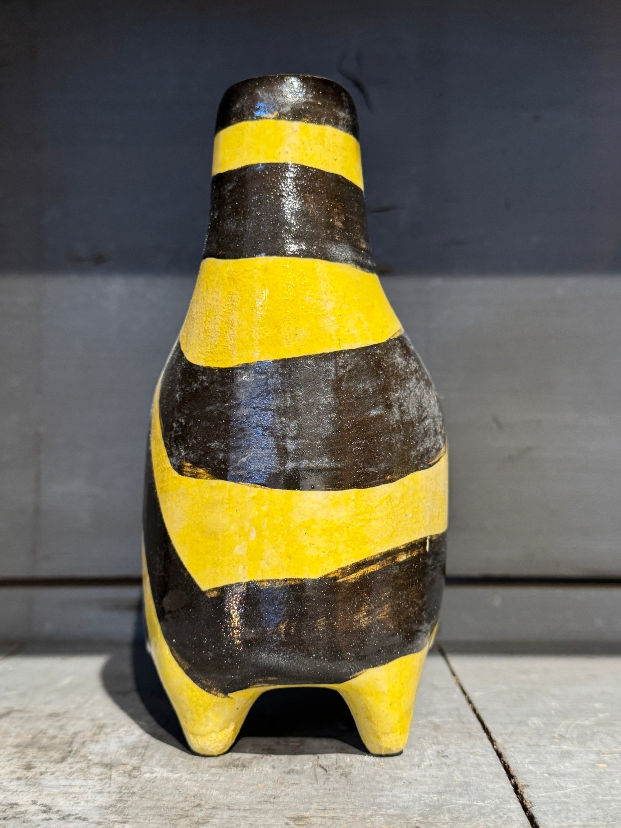 le petit chat Jaune et noir par Vincent Verde
