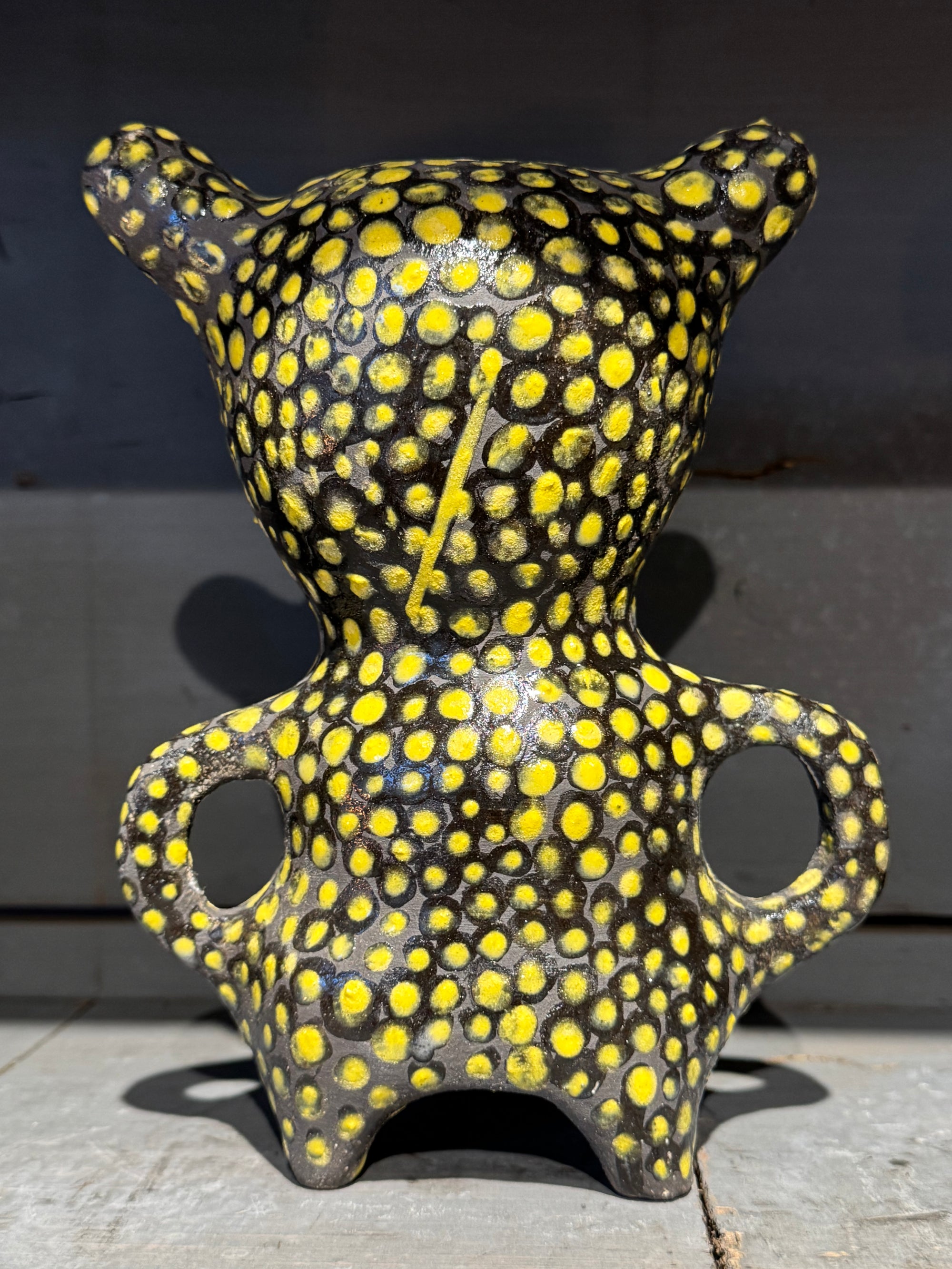 Maxi Monstre Jaune et Noir par Vincent Verde
