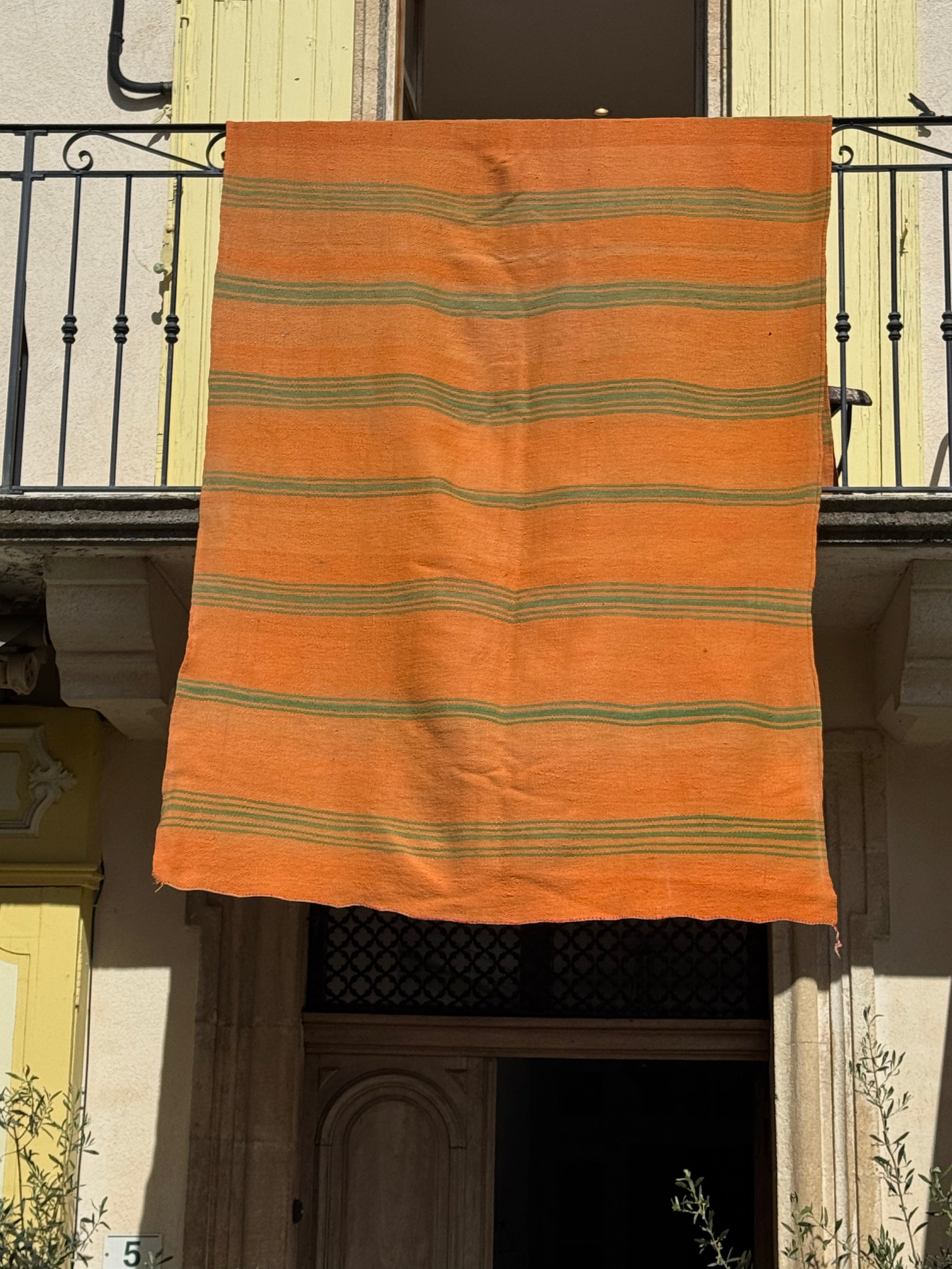 Tapis/ couverture berbère rayé orange