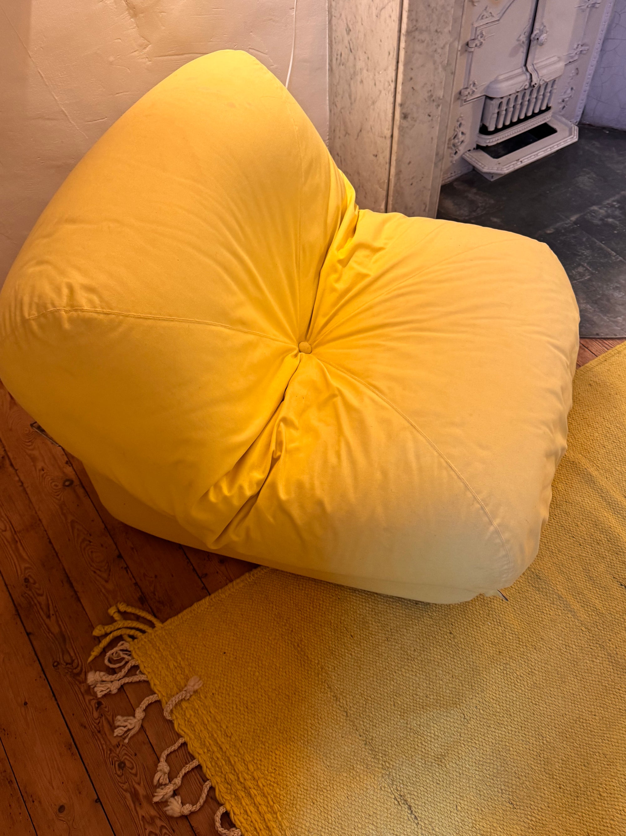 FAUTEUIL  et OTTOMAN 1973 MODELE PATATE PAR AIRBORN